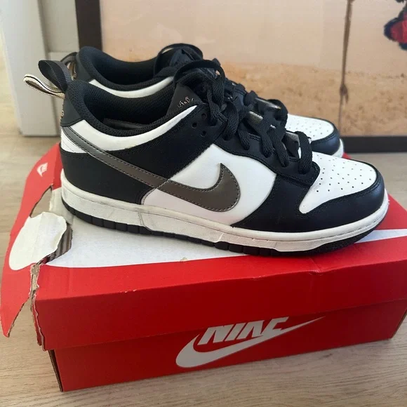 Nike Dunk Low SE - Picture 4 of 6